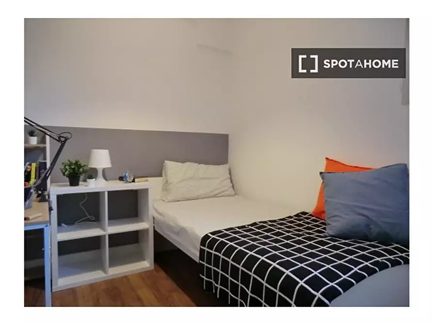 Immagine 14 di Camera condivisa in affitto  in Via Pietro Canal a Padova