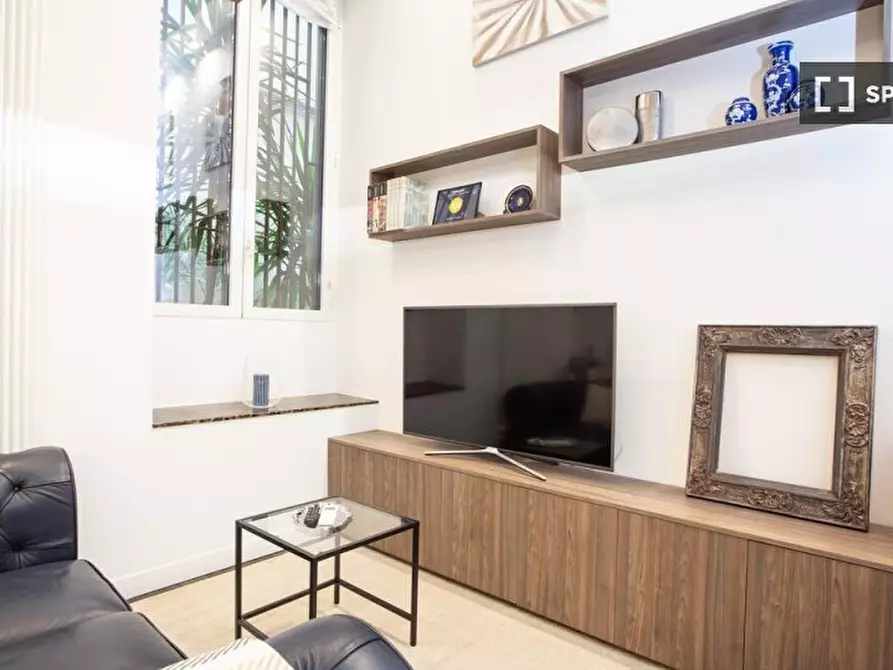 Immagine 2 di Appartamento in affitto  in Via S. Gregorio a Milano