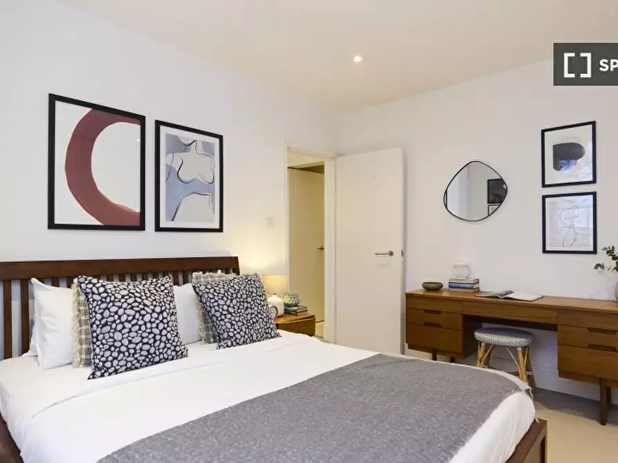 Immagine 17 di Appartamento in affitto  in Oakley St a Kensington