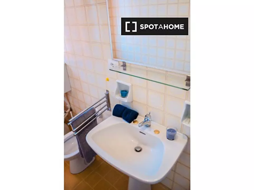 Immagine 10 di Camera condivisa in affitto  in Corso Regina Margherita a Torino