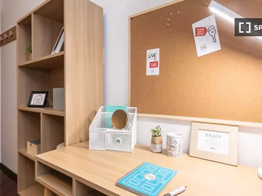 Immagine 8 di Camera condivisa in affitto  in Via Spadolini a Milano