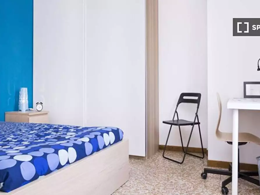 Immagine 4 di Camera condivisa in affitto  in Viale Carlo Espinasse a Milano