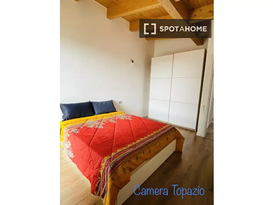 Immagine 2 di Camera condivisa in affitto  in Via Filippo Meda a Paderno Dugnano