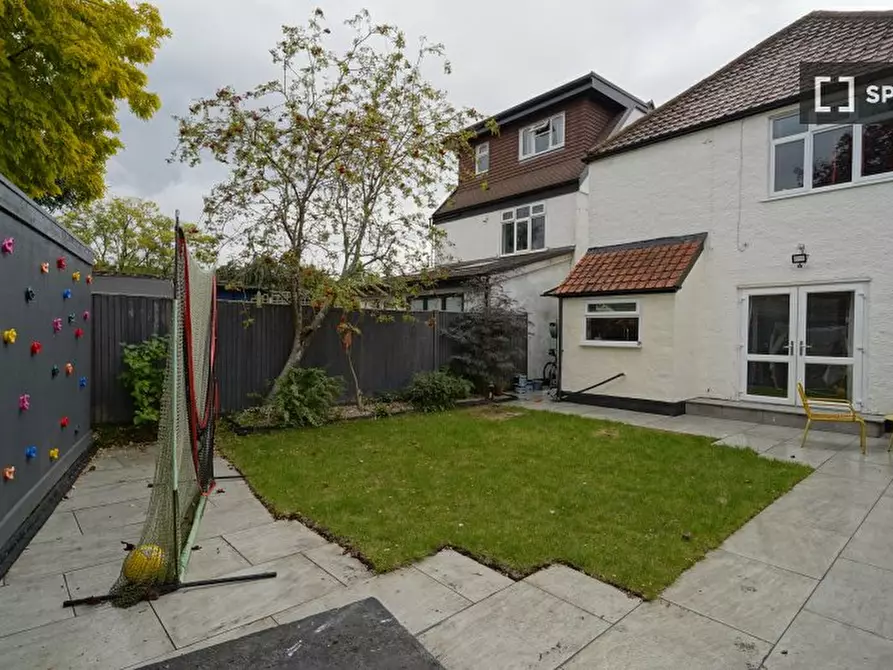 Immagine 3 di Appartamento in affitto  in Brampton Gardens a West Molesey