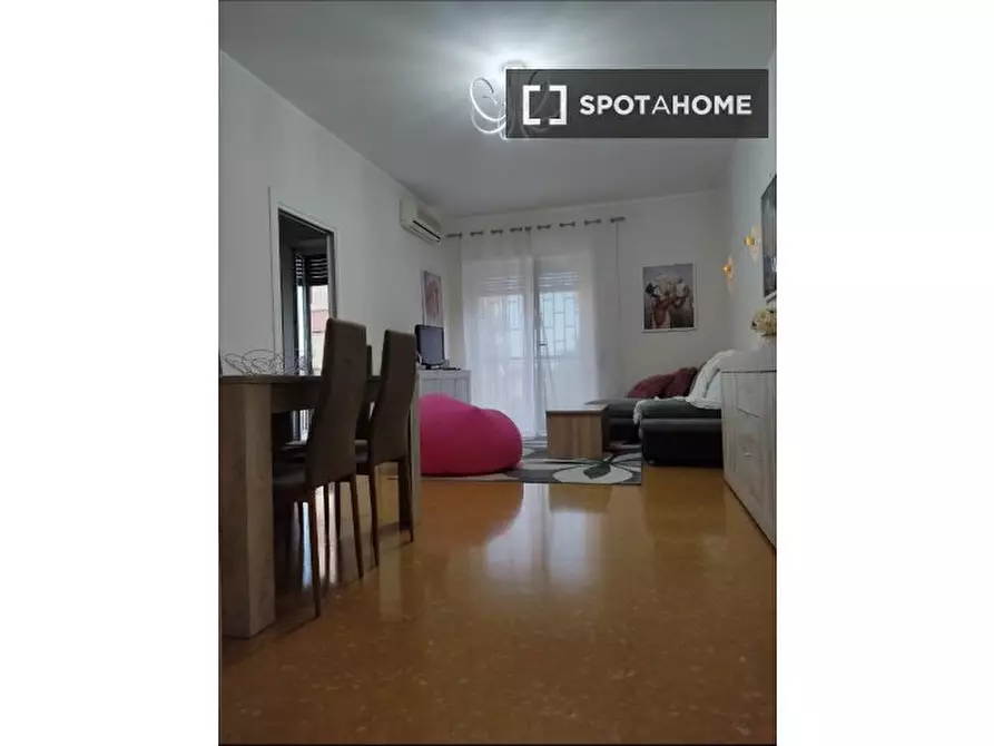 Immagine 2 di Appartamento in affitto  in Via della Magliana a Roma