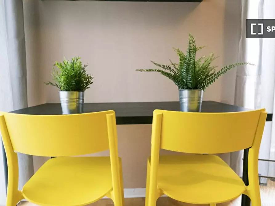 Immagine 3 di Camera condivisa in affitto  in Corso Di Porta Romana a Milano