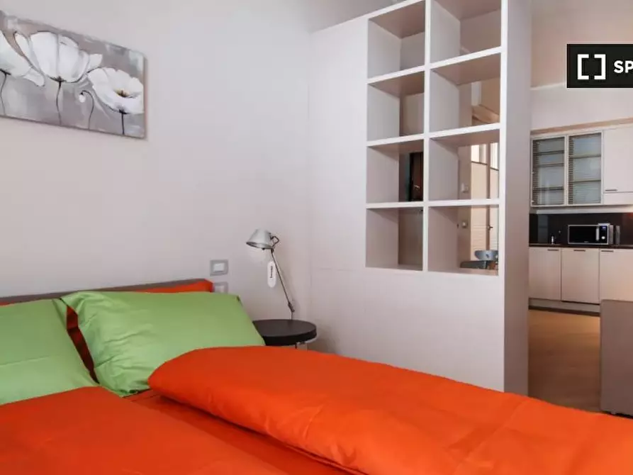 Immagine 12 di Appartamento in affitto  in Via Rizzoli a Bologna