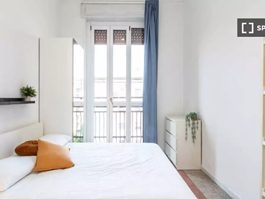 Immagine 1 di Camera condivisa in affitto  in Via Alfonso Corti a Milano