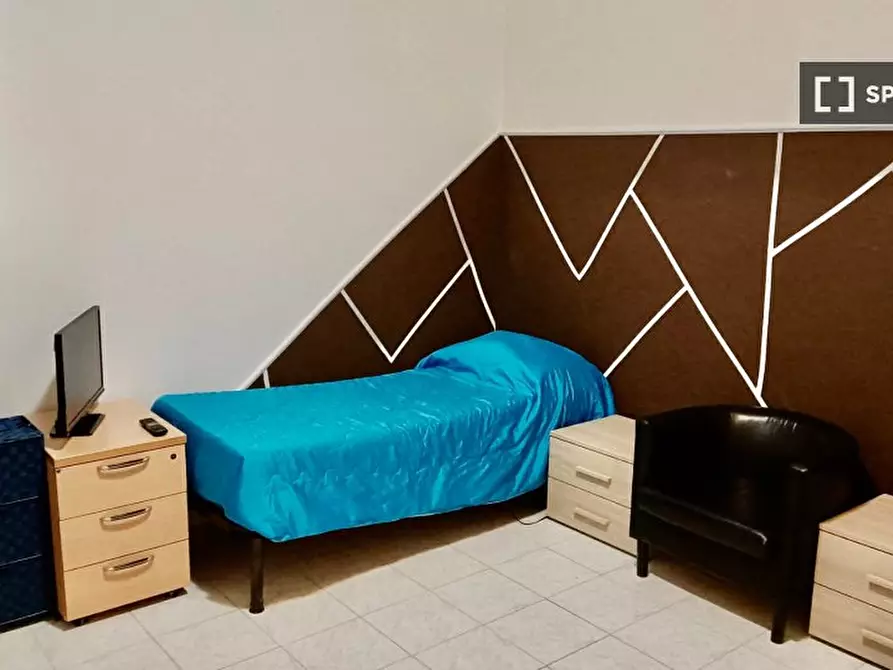 Immagine 2 di Camera condivisa in affitto  in Viale Lombardia a Buccinasco