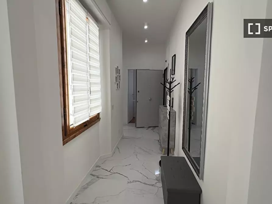 Immagine 10 di Camera condivisa in affitto  in Via Cassia a Firenze