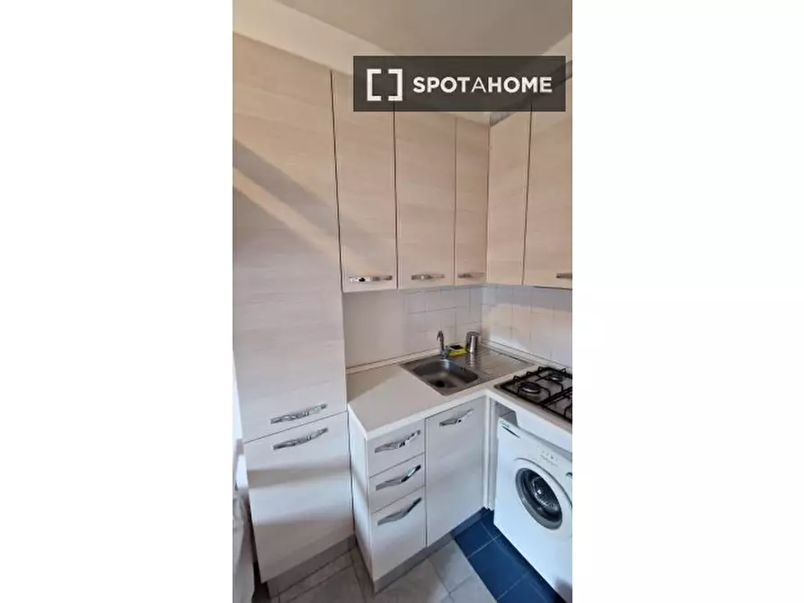 Immagine 3 di Ufficio in affitto  in Viale Umbria a Milano