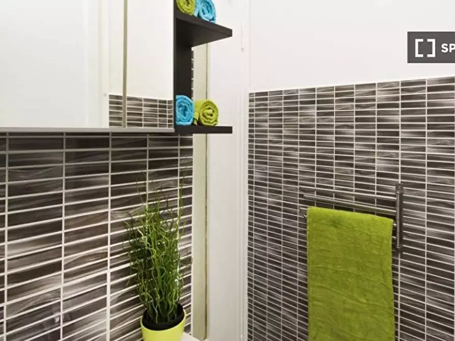 Immagine 9 di Camera condivisa in affitto  in Via Salvatore Barzilai a Milano