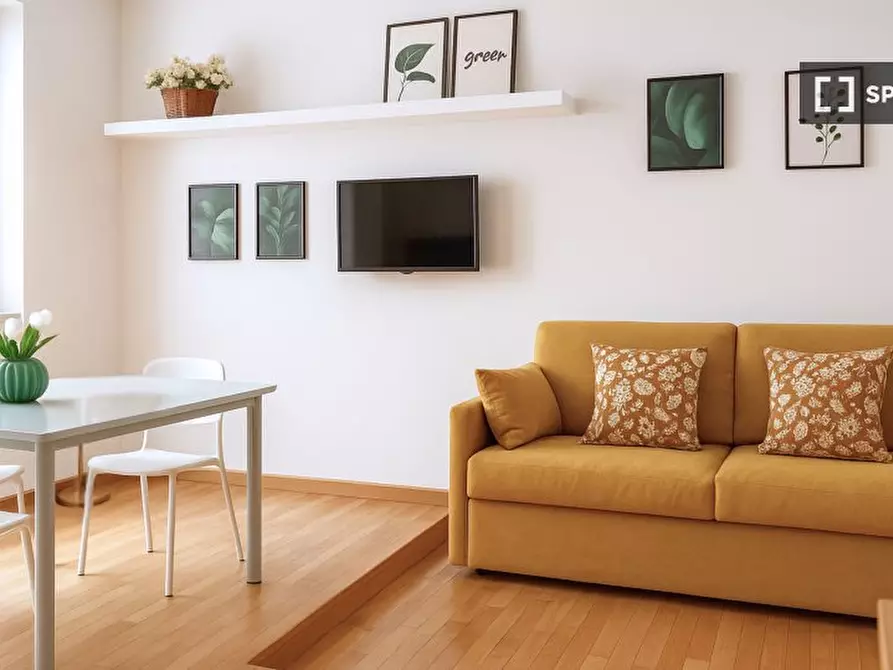 Immagine 1 di Ufficio in affitto  in Via Giovanni Battista Pergolesi a Milano