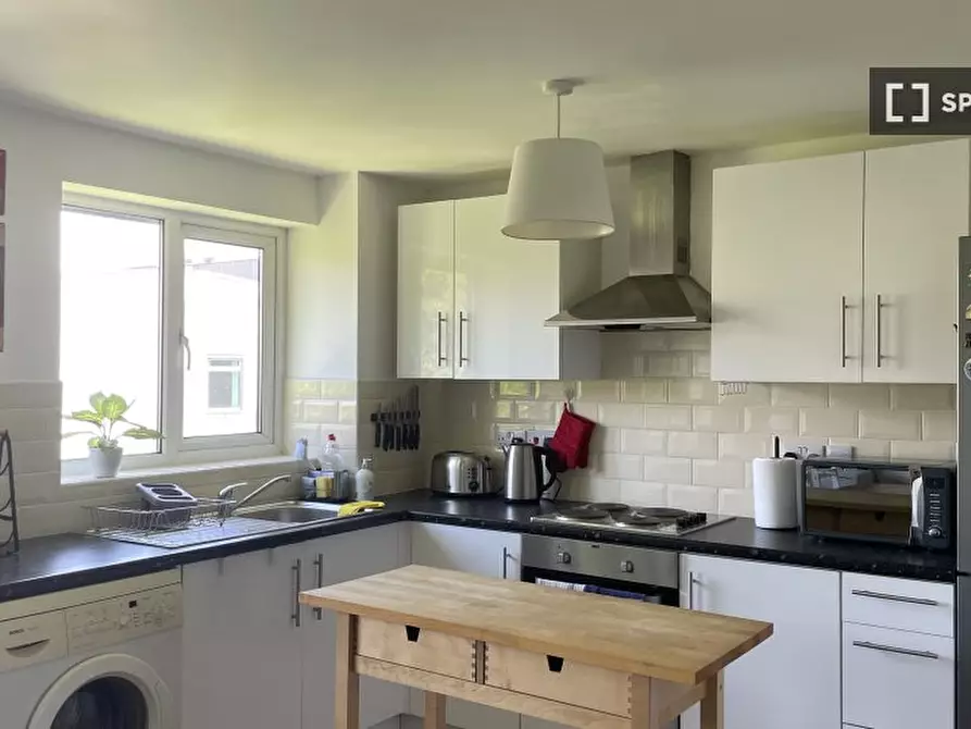 Immagine 2 di Ufficio in affitto  in Lichfield Court a Walthamstow