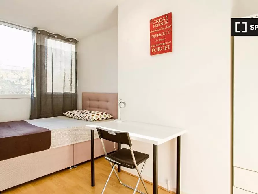 Immagine 4 di Camera condivisa in affitto  in Fontley Way a Wandsworth