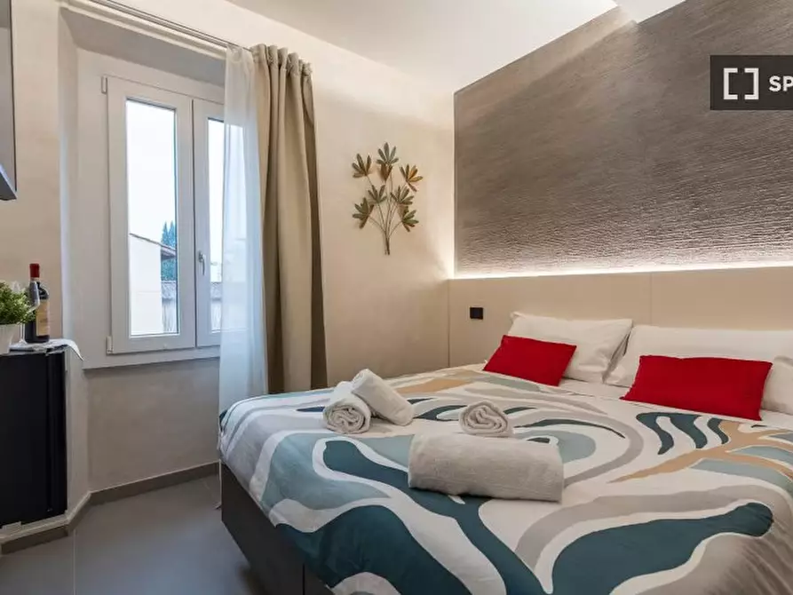 Immagine 4 di Camera condivisa in affitto  in Via Faenza a Firenze