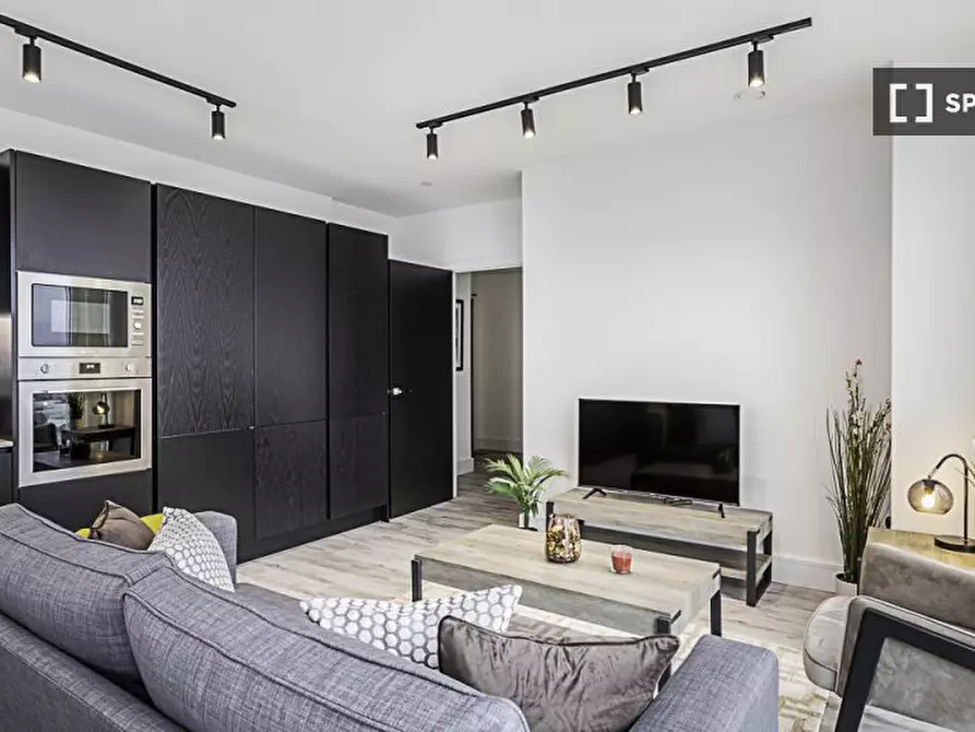 Immagine 1 di Appartamento in affitto  in Icon Tower a Ealing