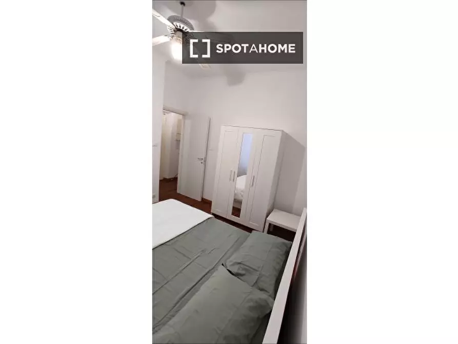 Immagine 12 di Appartamento in affitto  in Via Rossano a Roma