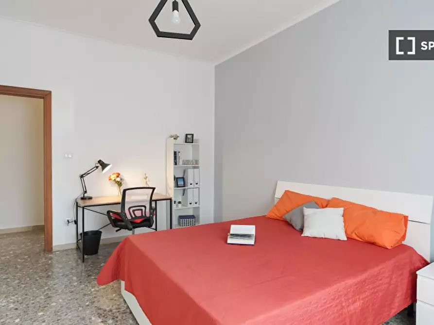 Immagine 2 di Camera condivisa in affitto  in Bognar a Pozzuoli