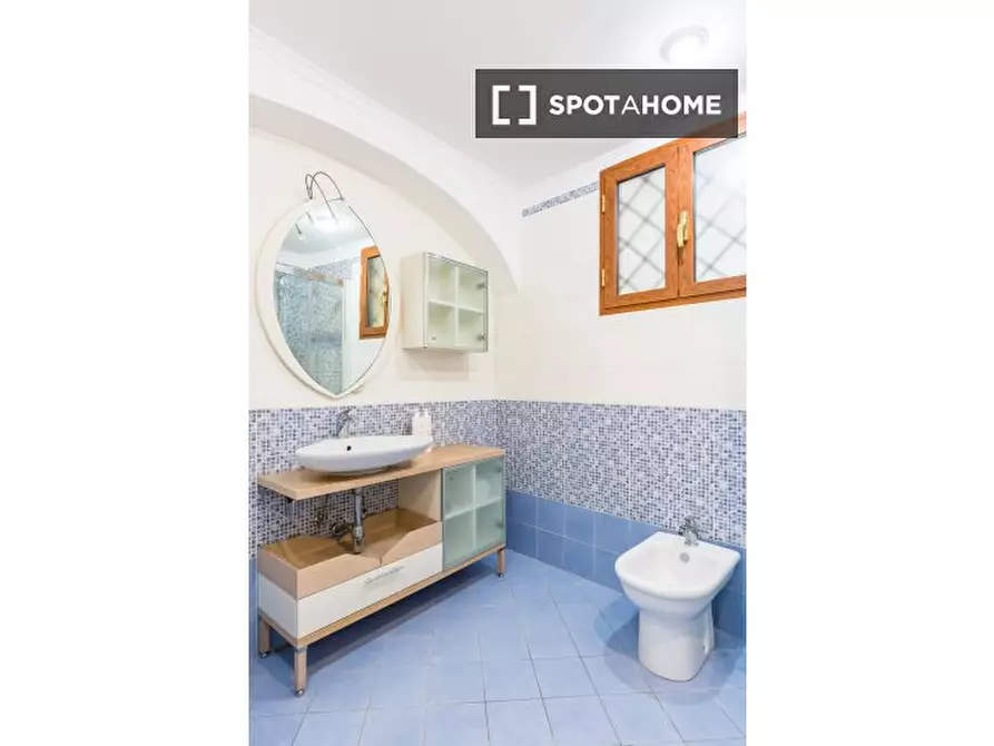 Immagine 12 di Appartamento in affitto  in Via Mario Pagano a Napoli