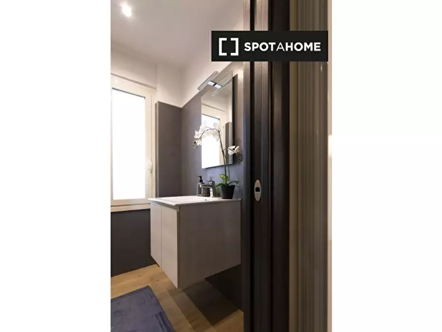 Immagine 16 di Appartamento in affitto  in Via Marcantonio Bragadin a Roma