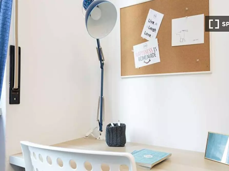 Immagine 8 di Camera condivisa in affitto  in Via Garegnano a Milano