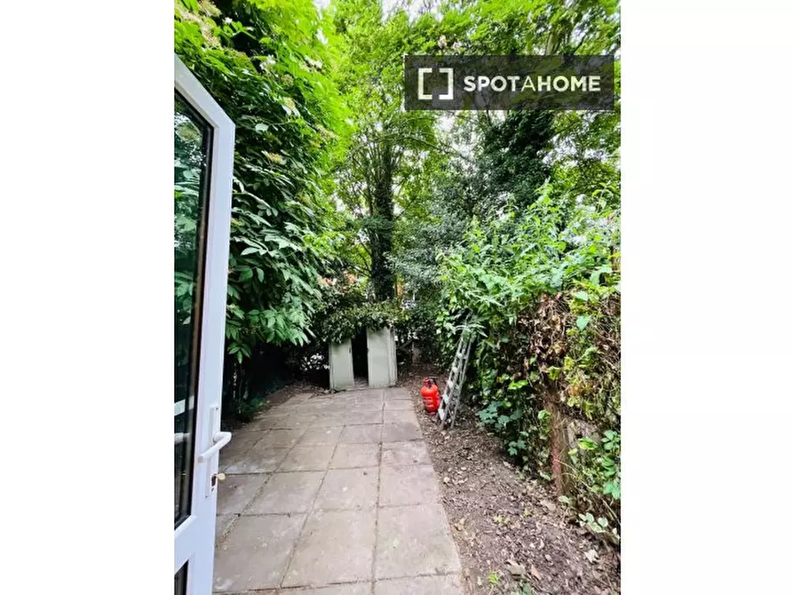 Immagine 2 di Camera condivisa in affitto  in Penderyn Way a Islington