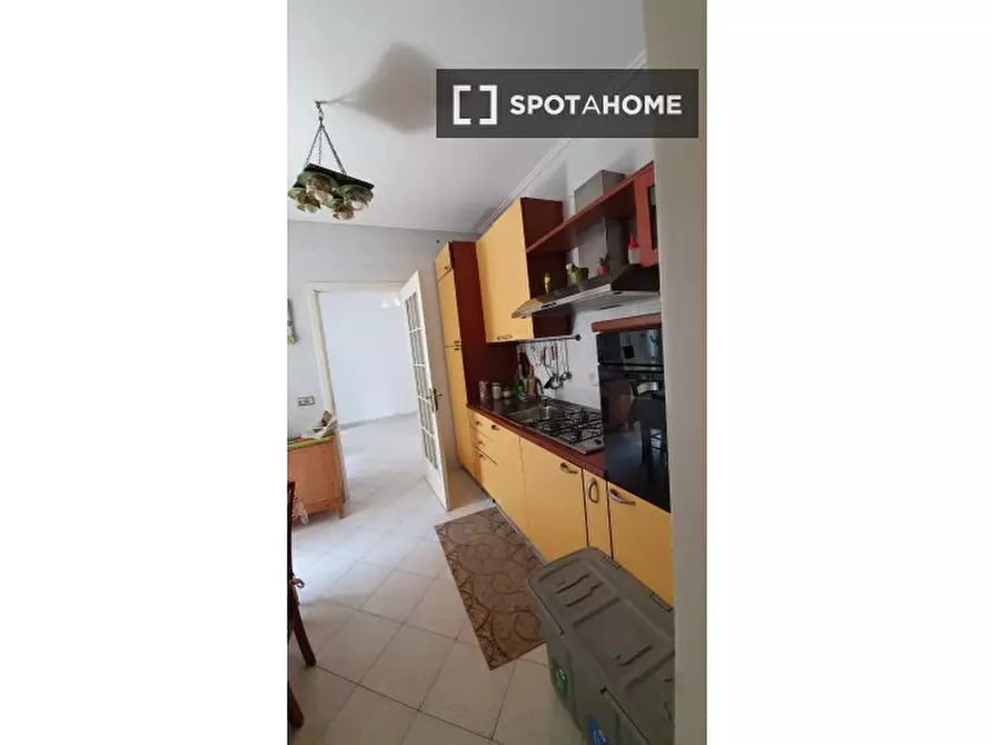 Immagine 8 di Appartamento in affitto  in Via Santa Teresella degli Spagnoli a Napoli