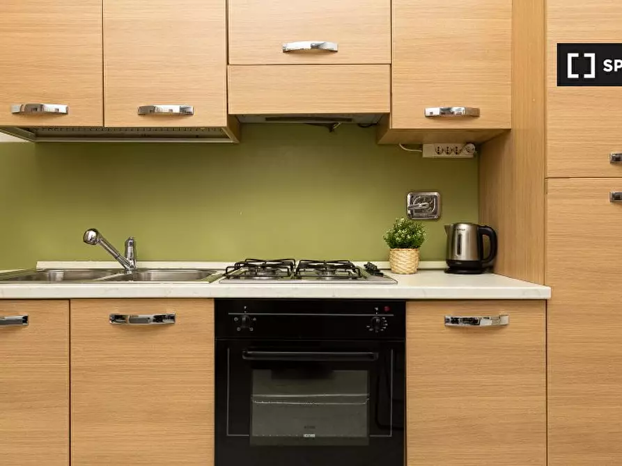 Immagine 5 di Appartamento in affitto  in Via Raimondo Montecuccoli a Roma