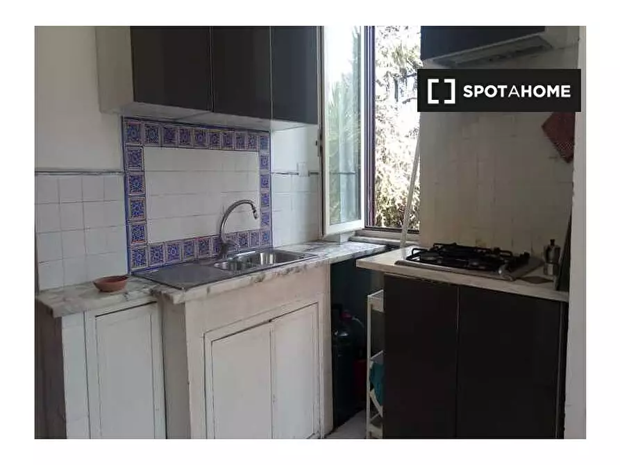 Immagine 11 di Appartamento in affitto  in P.za dei Giuochi Delfici a Roma