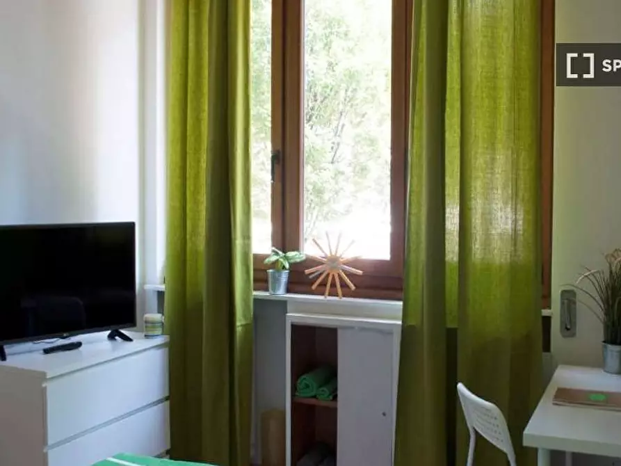 Immagine 4 di Camera condivisa in affitto  in Via Bassini a Milano