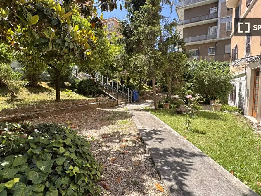 Immagine 5 di Appartamento in affitto  in Via di Monte Verde a Roma