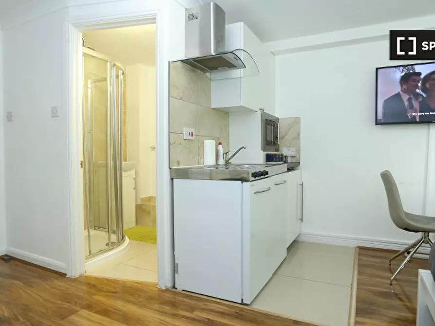 Immagine 11 di Ufficio in affitto  in Lytham Cl a Eltham