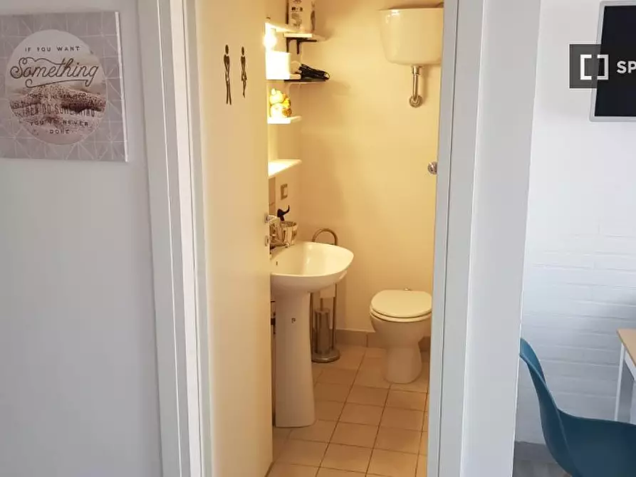 Immagine 4 di Appartamento in affitto  in Via Marco Papio a Roma