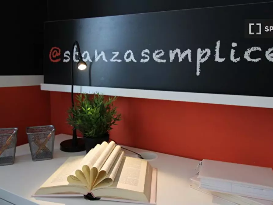 Immagine 4 di Camera condivisa in affitto  in Piave a Brescia