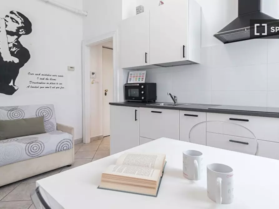 Immagine 2 di Appartamento in affitto  in Via dei Fontanili a Milano