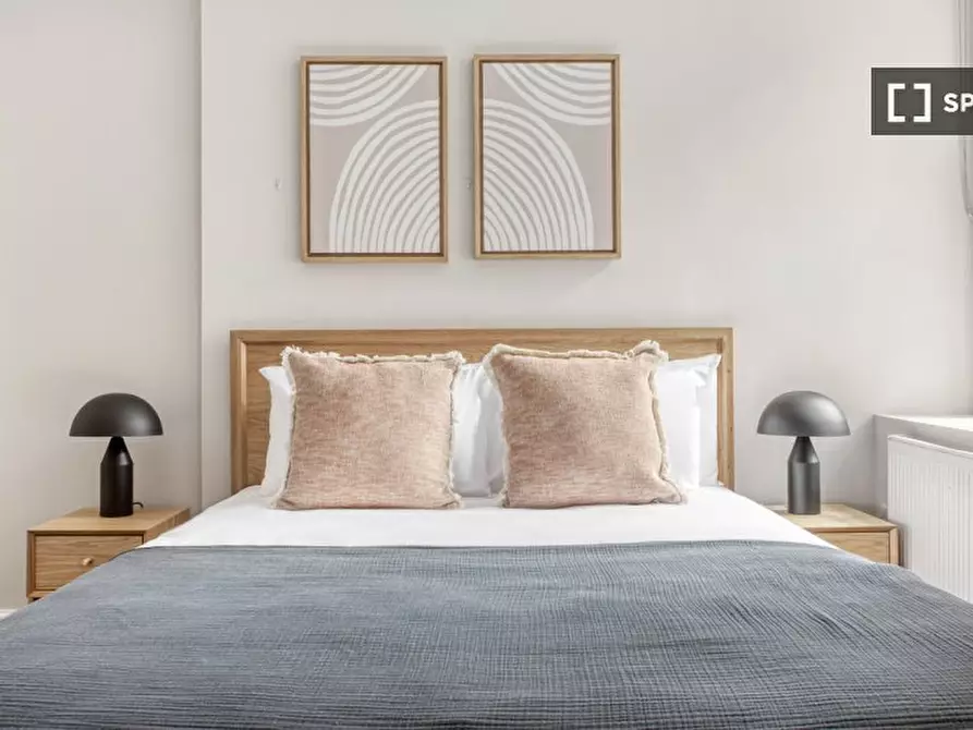 Immagine 12 di Appartamento in affitto  in A Villiers St a 