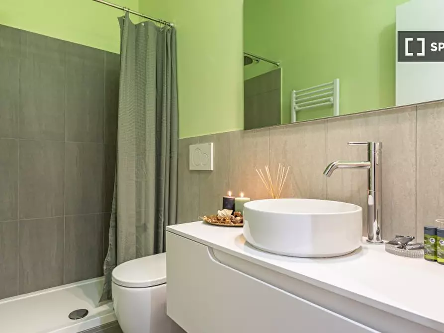 Immagine 15 di Appartamento in affitto  in Via della Madonna dei Monti a Roma