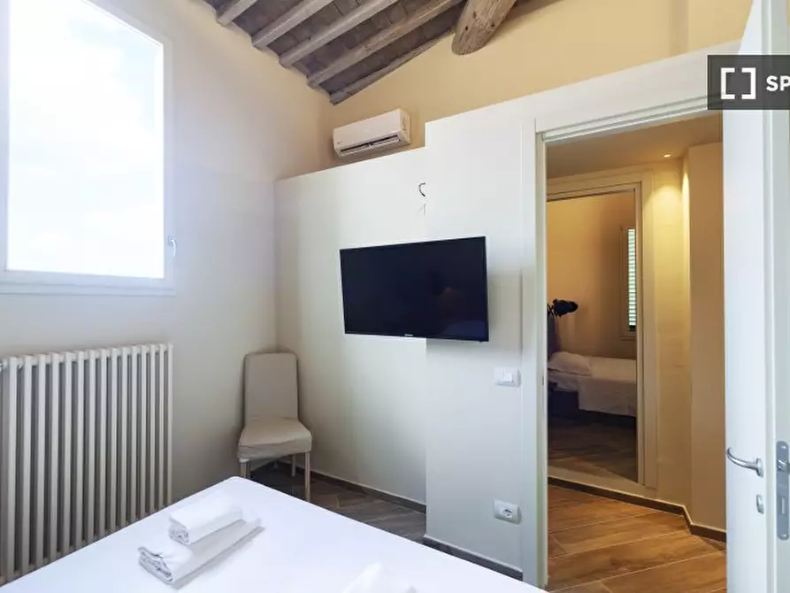 Immagine 10 di Appartamento in affitto  in Via dei Neri a Firenze