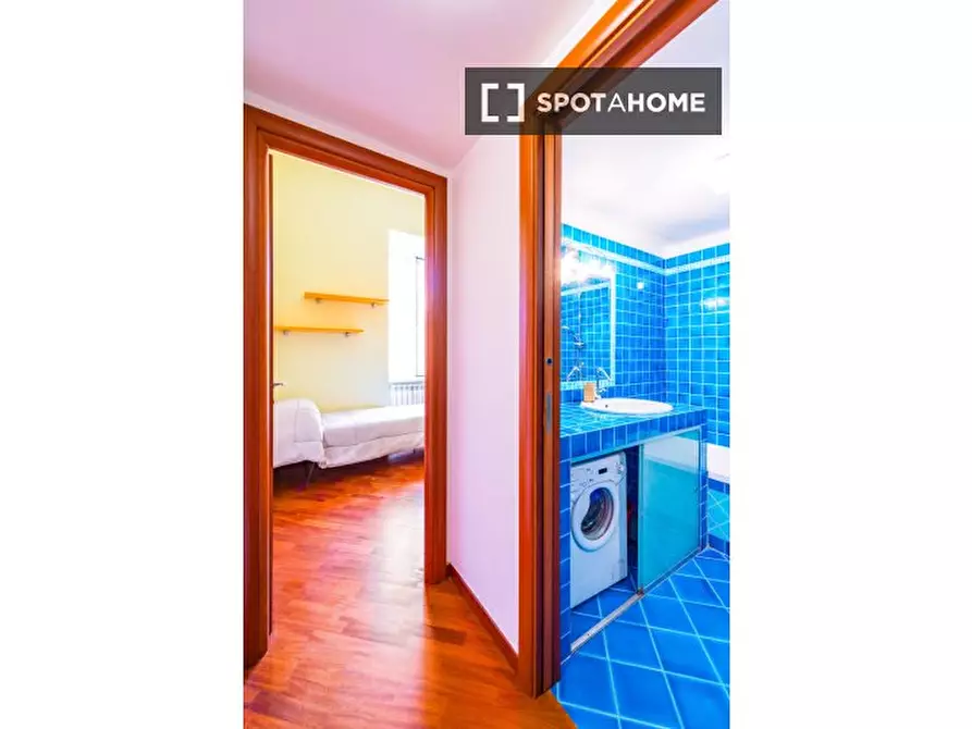 Immagine 14 di Appartamento in affitto  in Via Avellino a Tarsia a Napoli