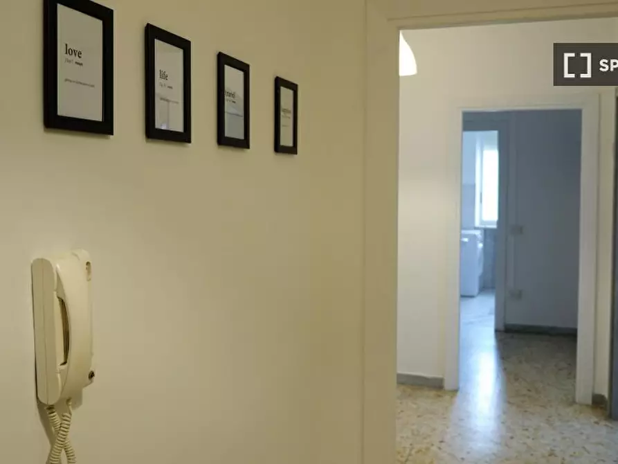 Immagine 10 di Camera condivisa in affitto  in Via Terracina n. fab. A - sc. H int. 27 a Napoli