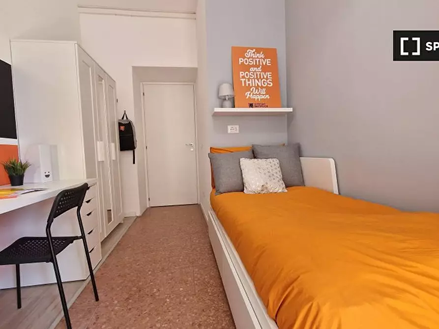 Immagine 10 di Camera condivisa in affitto  in Lungotevere di Pietra Papa a Roma