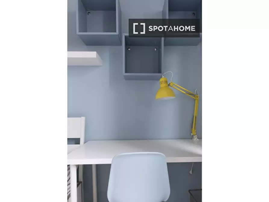 Immagine 10 di Camera condivisa in affitto  in Via Federico Engels a Milano