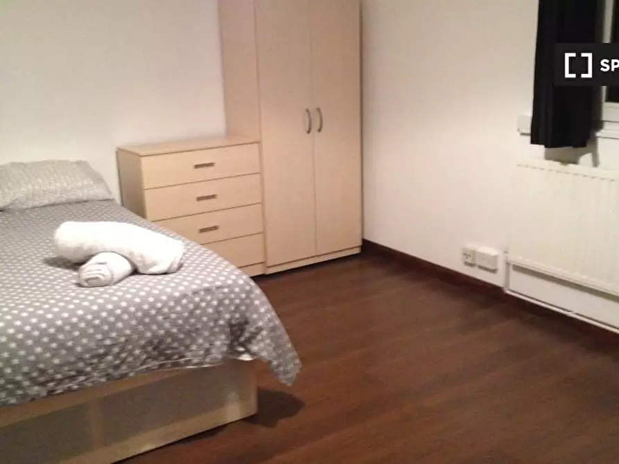 Immagine 4 di Camera condivisa in affitto  in Hunton Street a Poplar