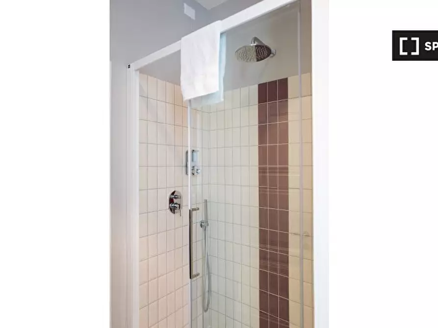 Immagine 10 di Appartamento in affitto  in Via Irnerio a Bologna