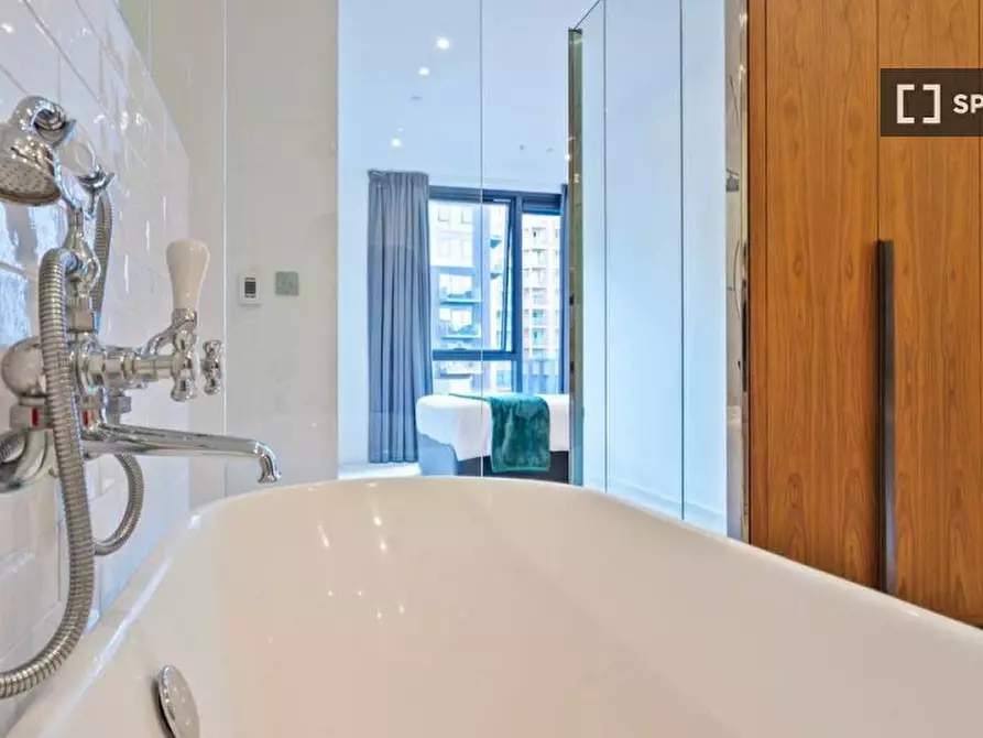 Immagine 13 di Appartamento in affitto  in New Union Square a Wandsworth
