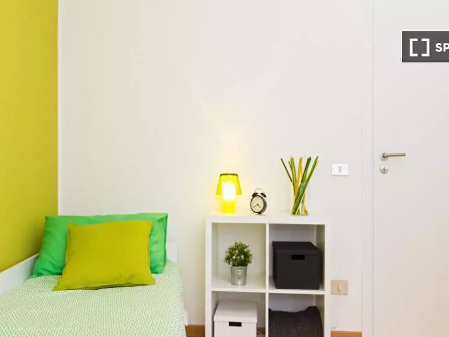 Immagine 5 di Camera condivisa in affitto  in Via Larga a Milano