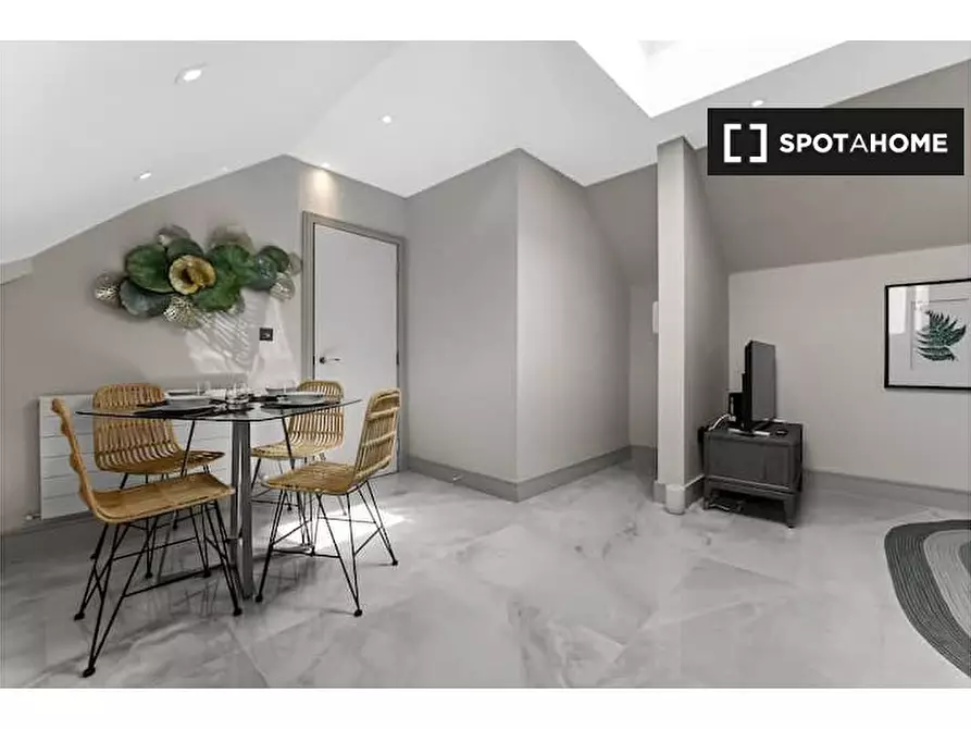 Immagine 4 di Appartamento in affitto  in Flat Goldman House - 122 Wembley Park drive HA9 8HP a Brent