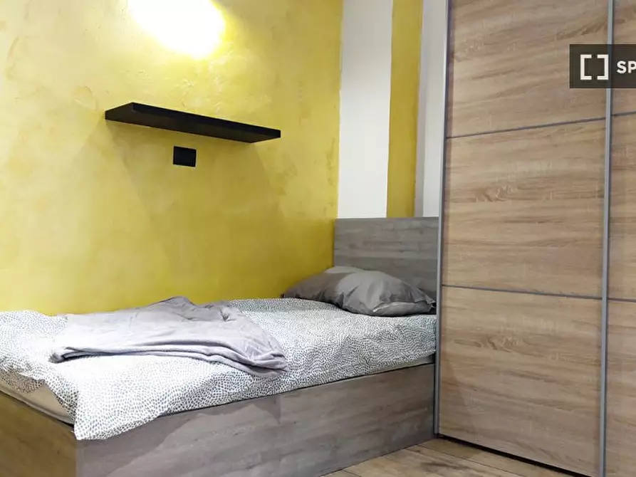 Immagine 7 di Camera condivisa in affitto  in Via Sesia a Torino