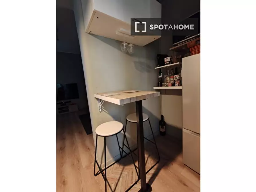 Immagine 7 di Camera condivisa in affitto  in Via Vincenzo Montenovesi a Roma